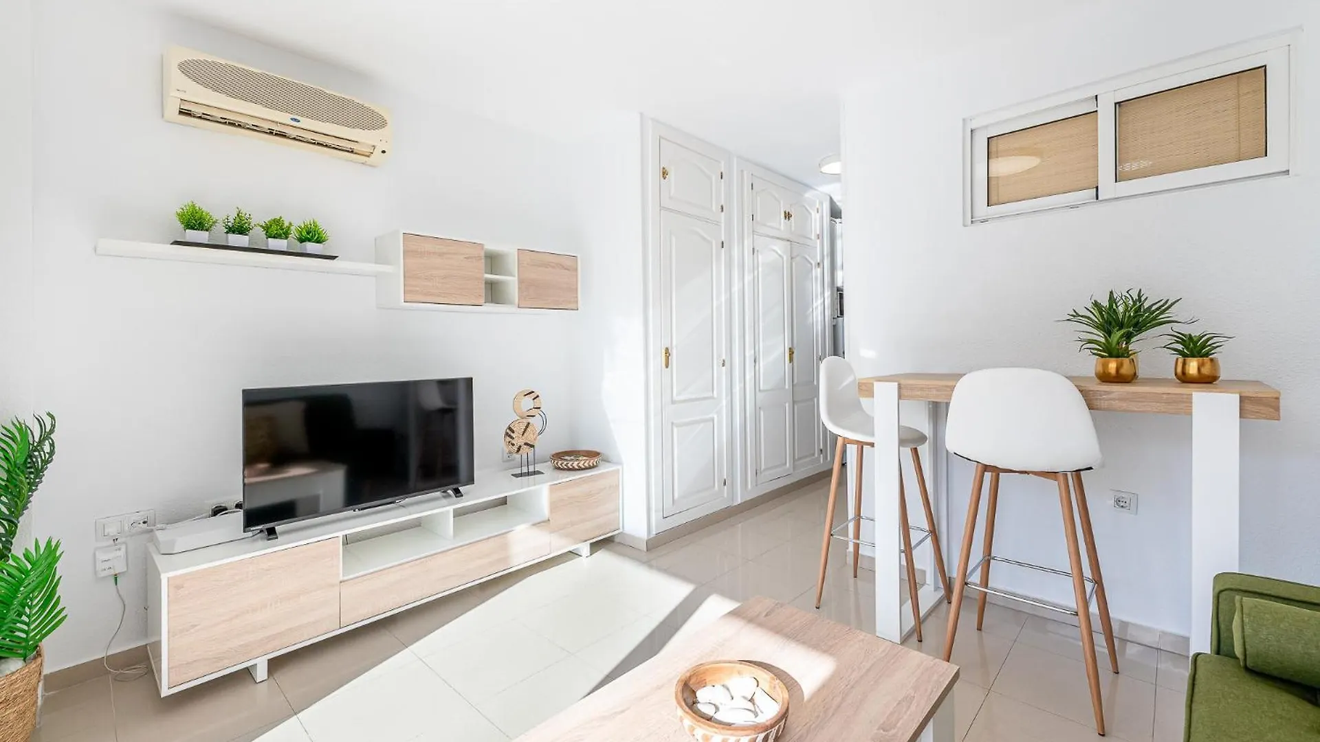 797 Holiday Rentals - Acogedor Estudio En Torrequebrada Benalmadena Apartment
